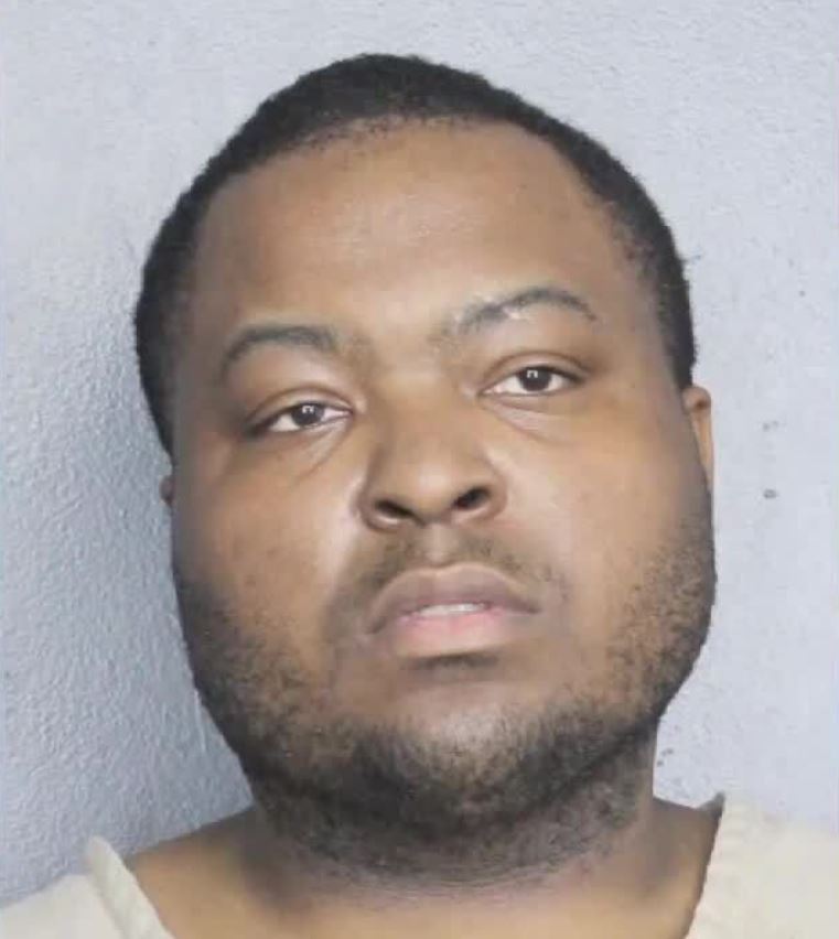 <i>Broward County jail/WSVN via CNN Newsource</i><br/>Singer Sean Kingston has bonded out of the Broward County jail