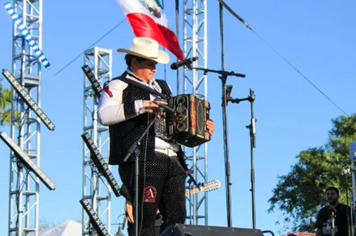 Fiestas Patrias - El Grito