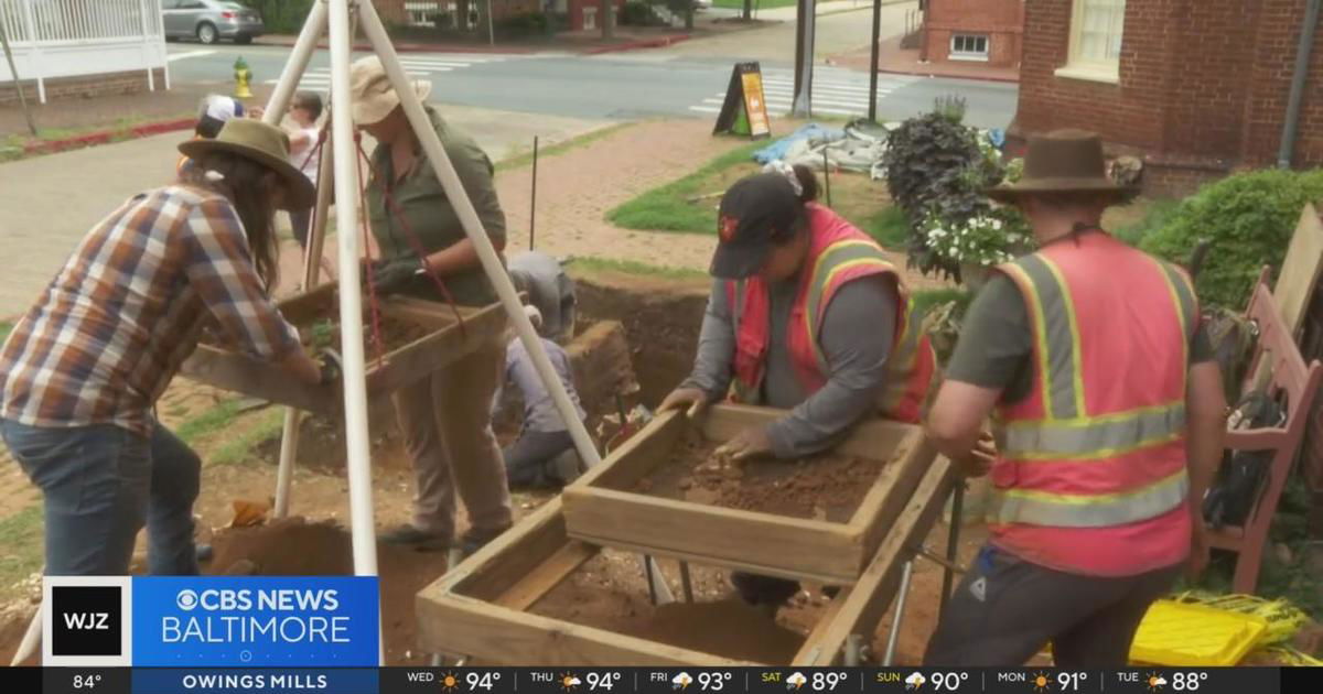 <i>WJZ via CNN Newsource</i><br/>A team of archeologists is digging up clues of the past at the historic Hammond-Harwood House in downtown Annapolis to learn more about the life of the residents from 200 years ago.