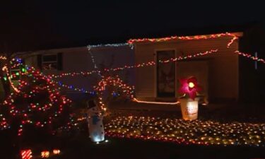 Amber Spann decorated her elderly neighbor's Oak Grove