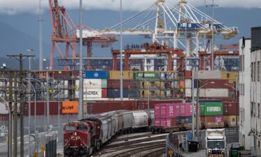 President Trump said in an Oval Office signing ceremony on January 20 that his administration would levy a 25% tariff on Mexico and Canada starting February 1.