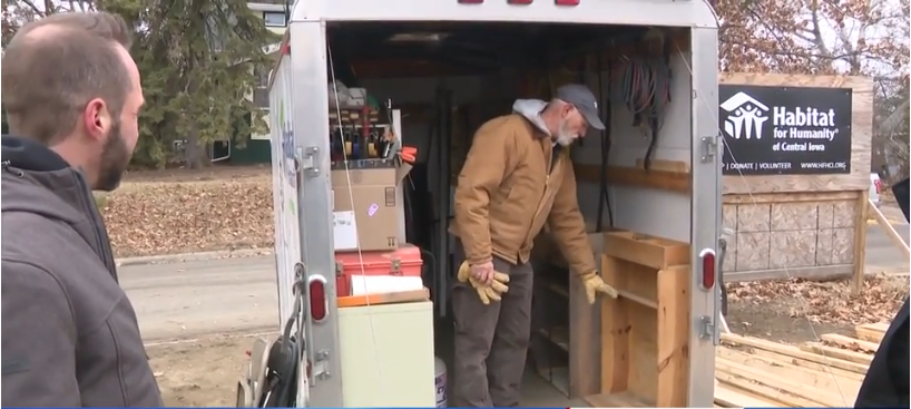 <i>KCCI via CNN Newsource</i><br/>Thieves stole thousands of dollars worth of tools from Habitat for Humanity's construction site in Ames last night