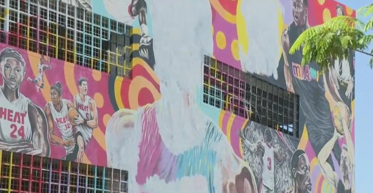 <i>WFOR via CNN Newsource</i><br/>Artist Kyle Holbrook began repainting the mural this week