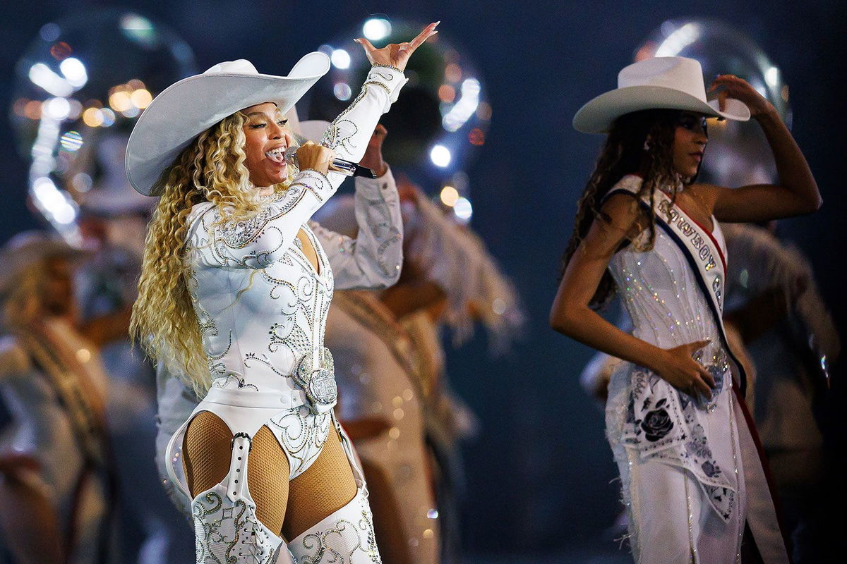 <i>Brooke Sutton/AP/File via CNN Newsource</i><br/>Beyoncé performing the halftime show during the Texans-Ravens Christmas Day game in Houston in December.