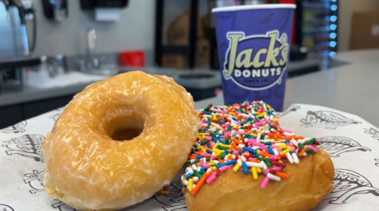 <i>WRTV via CNN Newsource</i><br/>Jack's Donuts Commissary in New Castle