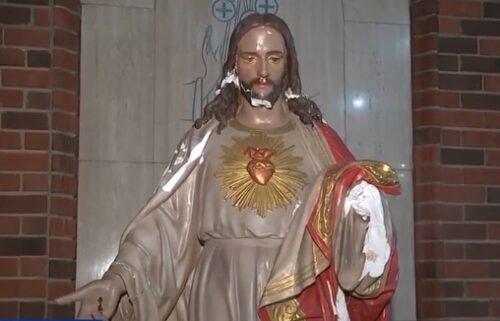 A Mineola man was arrested for allegedly causing thousands of dollars in damage at a local church.