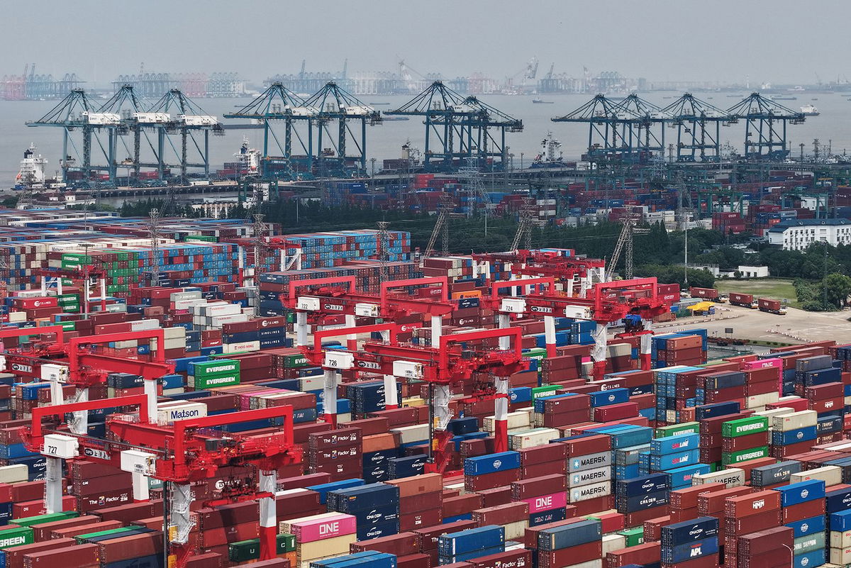<i>Getty Images/Reuters via CNN Newsource</i><br/>US President Donald Trump and Chinese leader Xi Jinping are talking trade this week