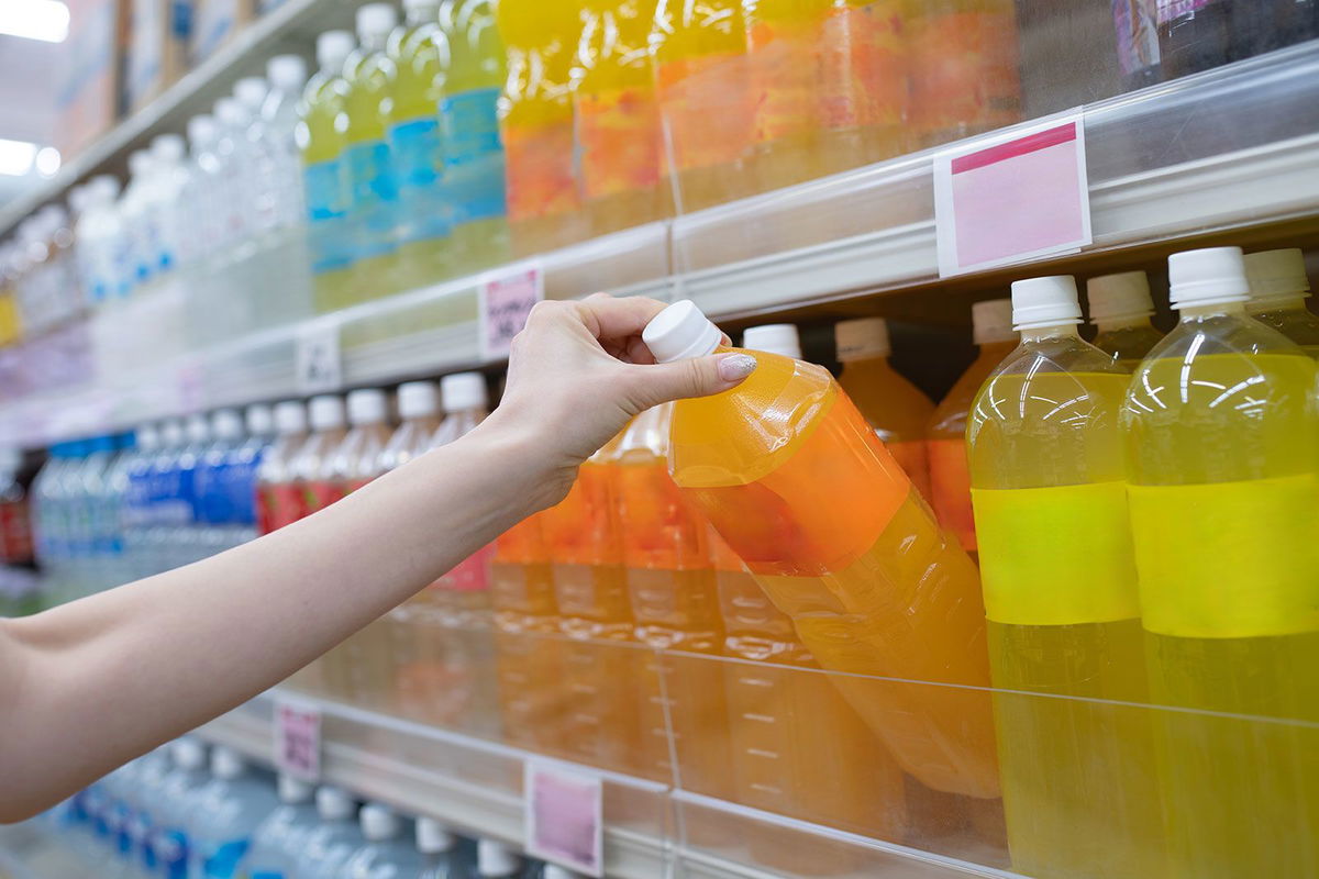 <i>Hakase_/iStockphoto/Getty Images/File via CNN Newsource</i><br/>Many brightly colored beverages contain synthetic food dyes.