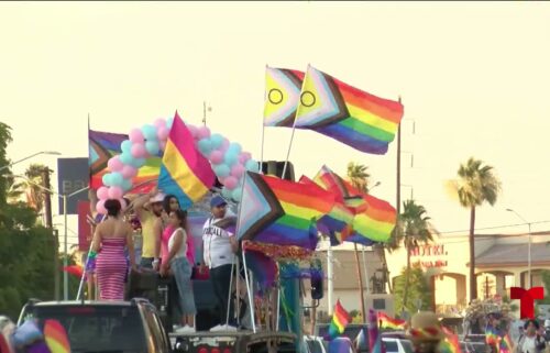 Marchan miles por la inclusión de comunidad LGBTQ+