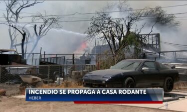 Se propaga fuerte incendio en Heber