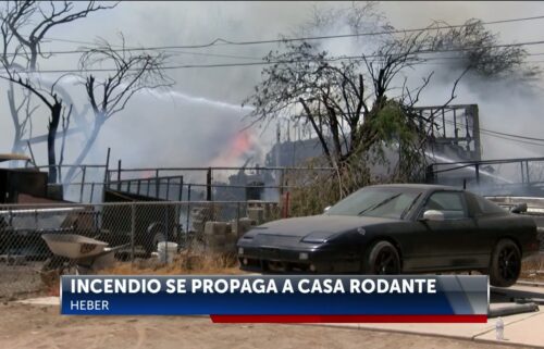 Se propaga fuerte incendio en Heber