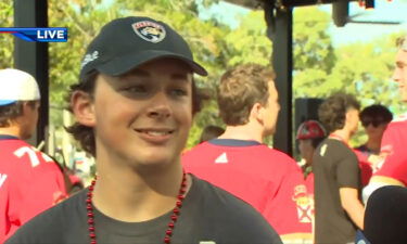 Sam Reinhart is expected to make an appearance at Raising Cane’s in Tamarac on Friday to serve chicken tenders to fans.