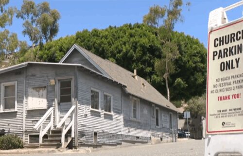 The Laguna Beach City Council approved a church's plan to demolish a more than 110-year-old bungalow to open up more parking spaces for its congregants.