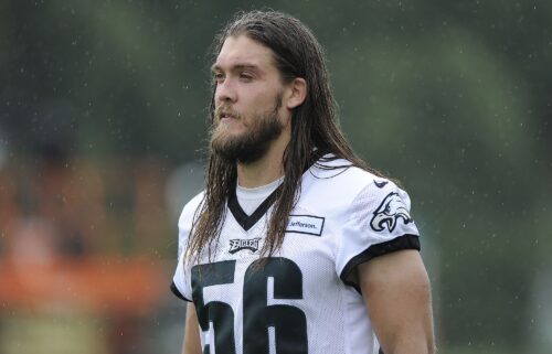 Braman (No. 56) won a Super Bowl ring with the Eagles.