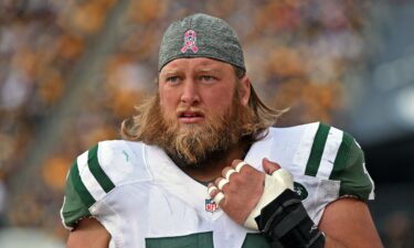 Mangold had been battling chronic kidney disease for 19 years and was undergoing dialysis.